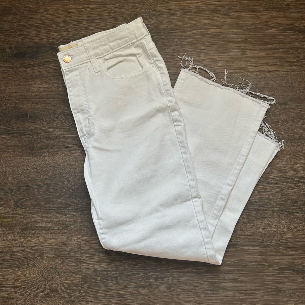 Universal Thread White Bootcut Cropped Jeans Size… - image 1